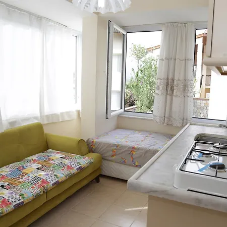 Manolya Apart Oludeniz アパートホテル