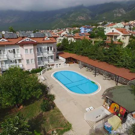 Manolya Apart Oludeniz * フェティエ
